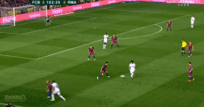 主裁在河南队获单刀时吹停比赛，是因为卡多索回接越位在先