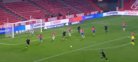 意甲战报：杜维卡斯破门，莫雷诺传射，科莫2-0胜萨索洛