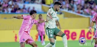 媒体人：山东泰山新赛季教练配置计划是韩鹏+外籍助教